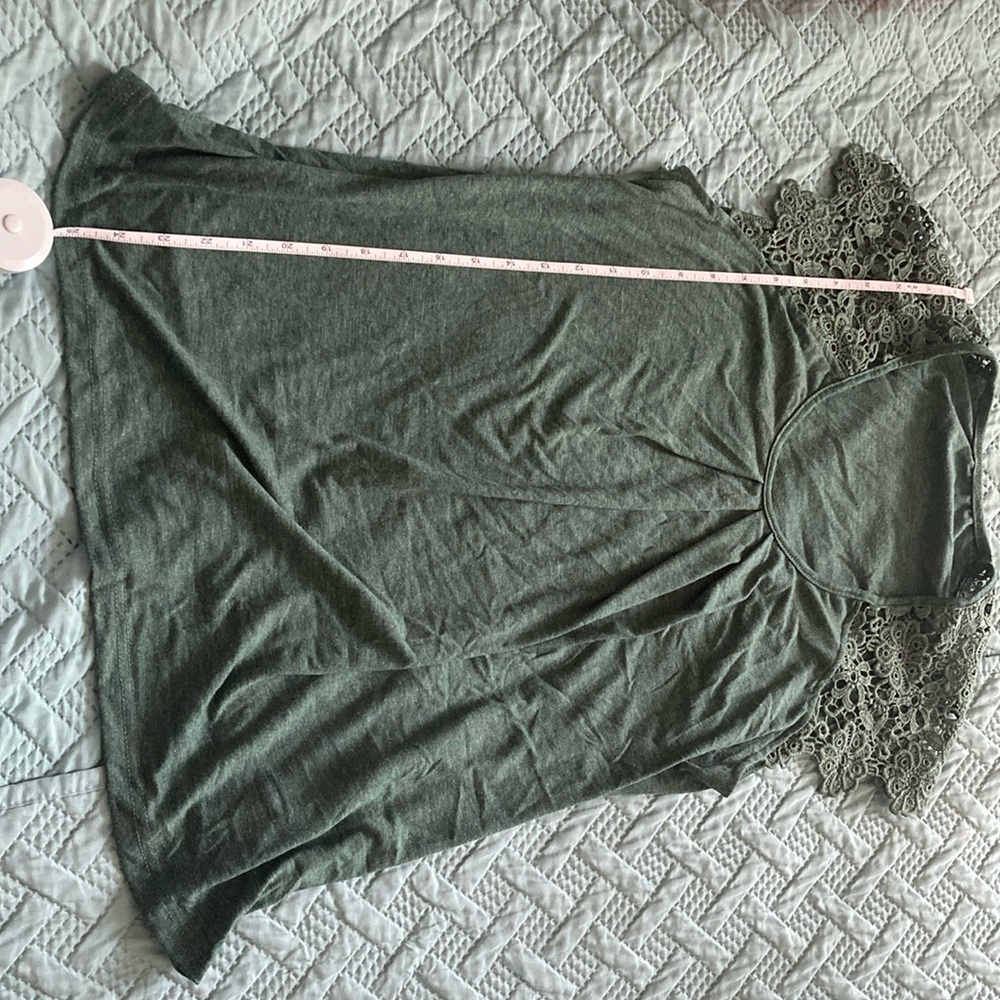 SHEIN short sleeve top